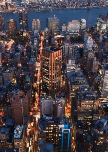 Crypto Market Update: Clarity Act stalls as Banks Push to Ban Stablecoin Yield